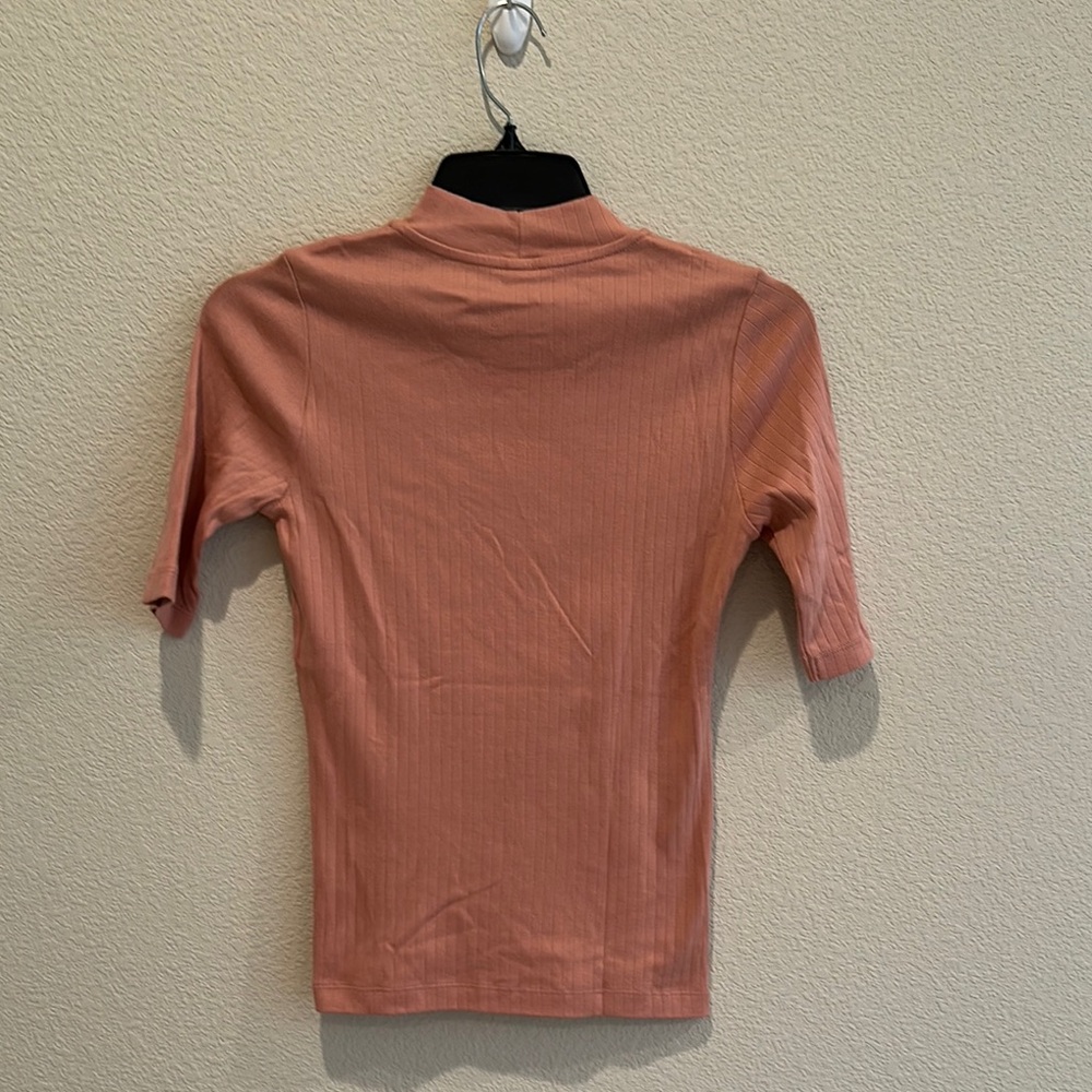 Women's Ribbed Pink Top - Picture 3 of 4